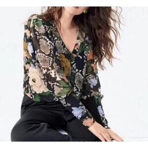 Cabi Top Blouse Small Snakeskin Floral Sheer Colorful 3762 Career